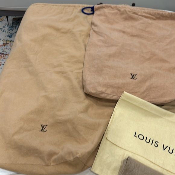 Louis Vuitton Dust Bag (choose one) - Picture 4 of 7